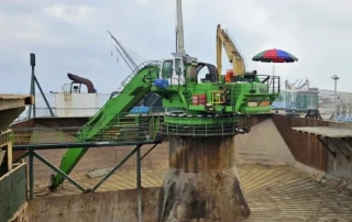 Teus Vlot - Levering en inbouw Cummins QSK 19 in Taiwan